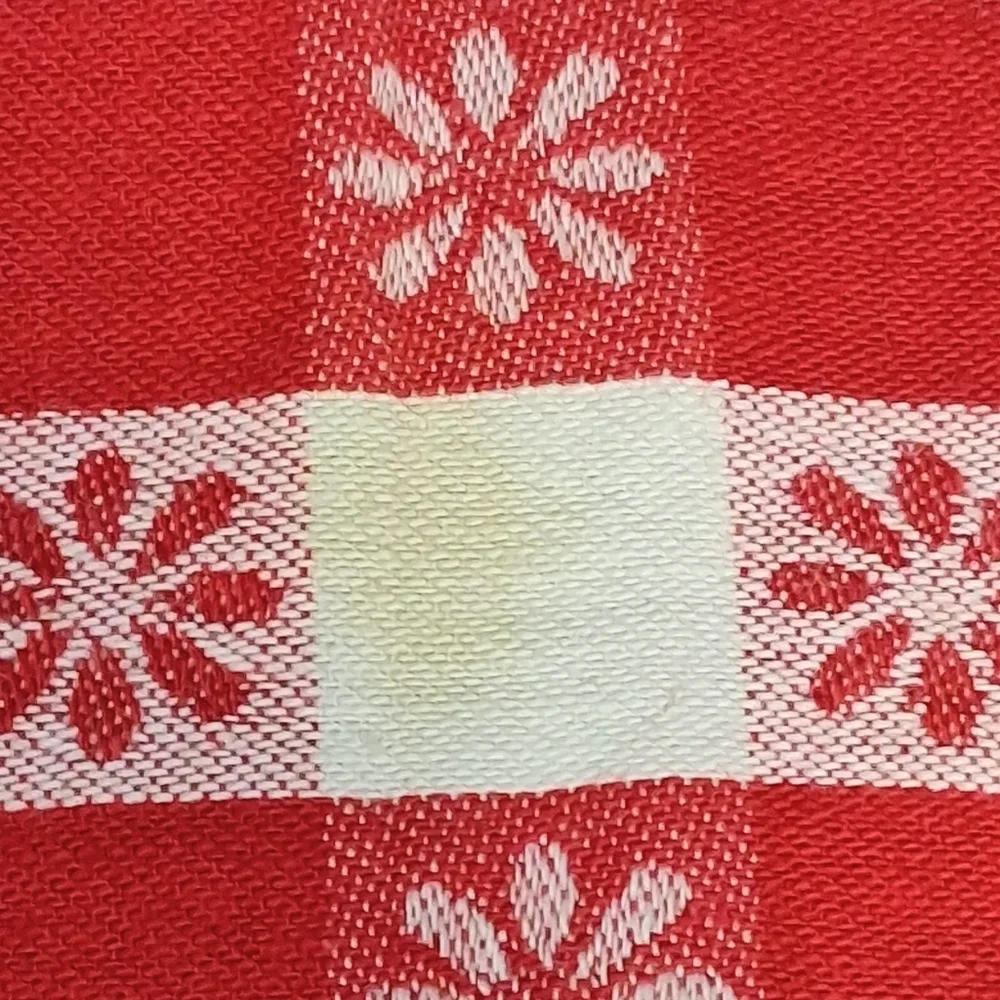 Set Of 2 Tablecloths Flannel Red And White 56x46 & Yellow Floral Cloth 88"x80" - Picture 4 of 14